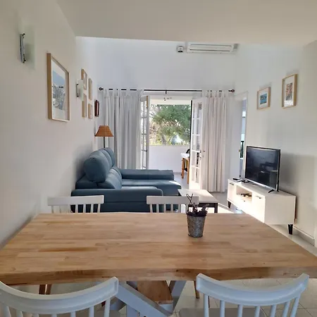 Apartment Al Lado De La Playa En Xoriguer-ciutadella Con Piscina