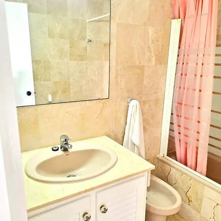 Al Lado De La Playa En Xoriguer-ciutadella Con Piscina *