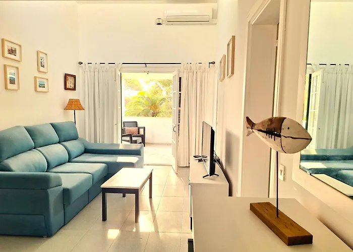 Al Lado De La Playa En Xoriguer-ciutadella Con Piscina